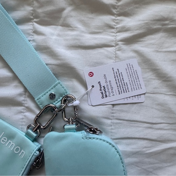 3&4 Lululemon Dual Pouch Wristlet - Ideal Mint - Picture 5 of 7